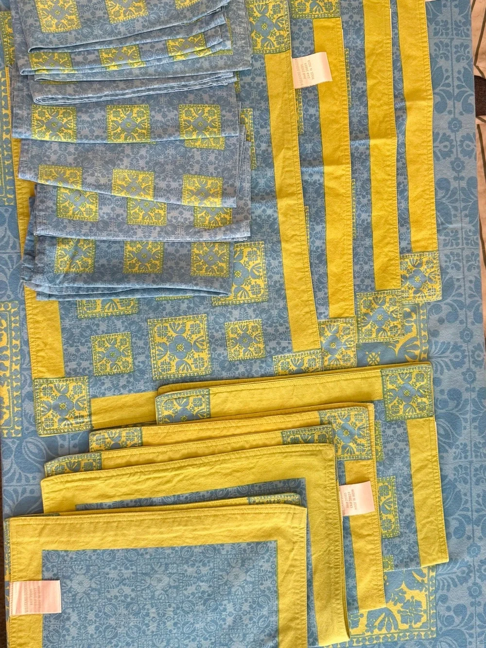 Williams Sonoma Yellow and Blue Floral Tile Tablecloth, placemats & napkins